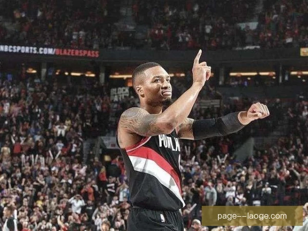 利拉德2013年当选最佳新秀 超远三分与关键球能力早已显现